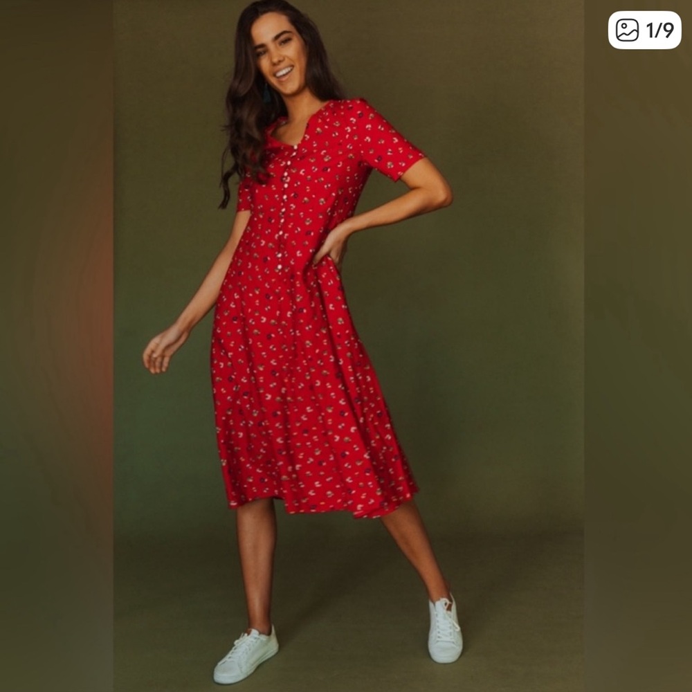 Ivy City Co Allie Red Floral Midi Dress